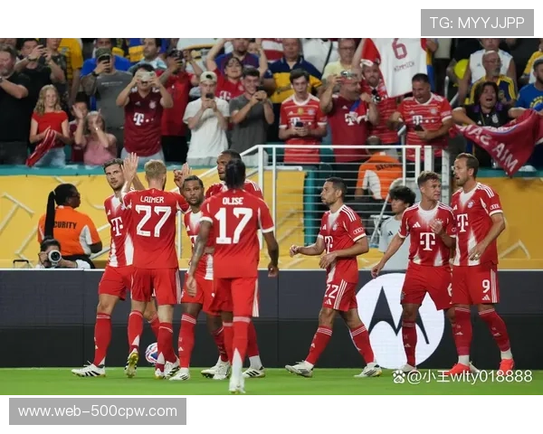 拜仁主场场均进4球vs多特主场失球0.8球,争冠攻防两极 拜仁主场场均进4球vs多特主场失球0.8球,争冠攻防两极